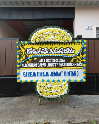 Papan Bunga Duka di Siwalalat