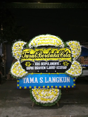 Papan Bunga Duka di Siwalalat