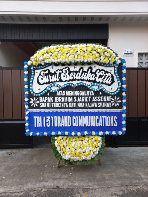 Papan Bunga Duka di Siwalalat